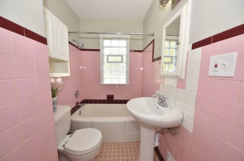 1204 95th St, Milwaukee WI  53214-2726 exterior