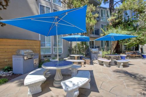 4860 Rolando Ct, San Diego CA 92115-2700 exterior