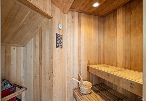 333 Belvedere Ave, Tiburon CA 94920-2429 exterior