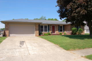 2040 Lockerbie Dr, Columbus, IN 47203-4043