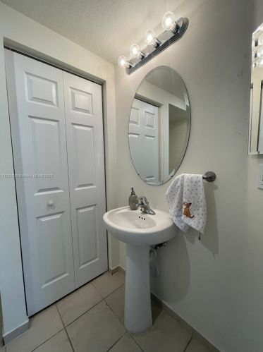 10307 34th Ct, Hialeah FL  33018-1879 exterior