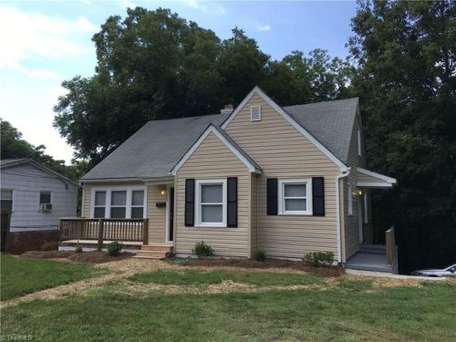 705 Cameron St, Burlington, NC 27215-6551