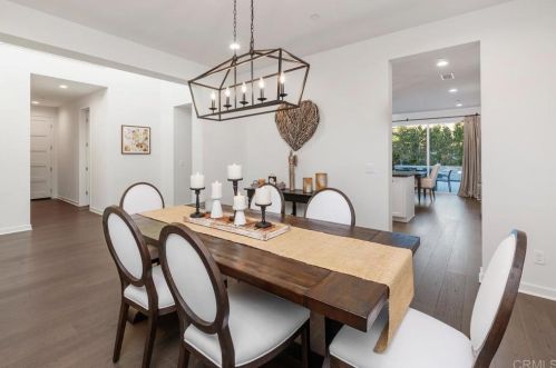 1639 Brady Cir, Carlsbad CA  92008-2574 exterior