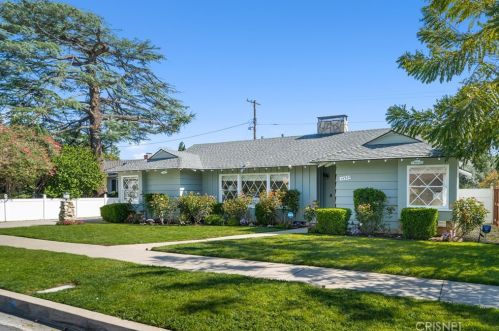 14950 Leadwell St, Van Nuys CA 91406-3030 exterior