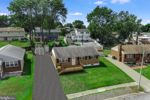 23 Farragut Ln, New Castle, DE 19720-2918