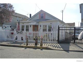 351 Thieriot Ave, Bronx, NY 10473-3011