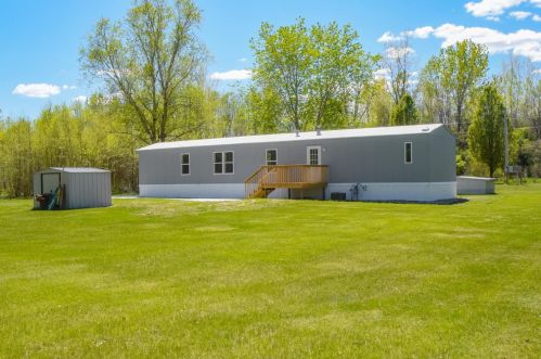 3658 750, Bass Lake IN  46534-8429 exterior