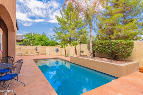 1071 Mason Dr, Chandler, AZ 85225-1916