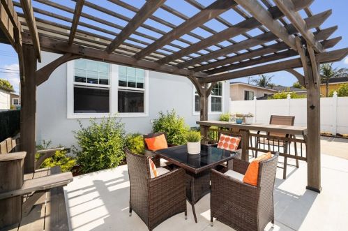 4735 172 St, Lawndale CA  90260-3412 exterior