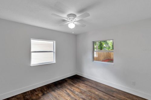 5461 43rd Ter, Saint Petersburg FL  33714-3624 exterior
