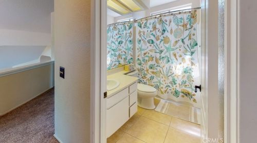1025 Jasmine St, Redlands CA  92374-4925 exterior