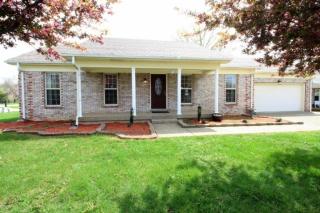 9901 Lancewood Rd, Louisville, KY 40229-1682