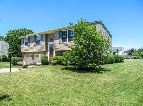 5858 Cedaridge Dr, Cincinnati, OH 45247-7437