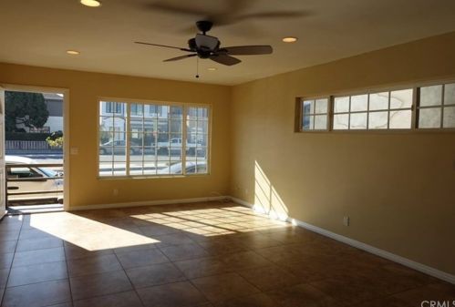 1216 Balboa Blvd, Newport Beach CA  92661-1420 exterior