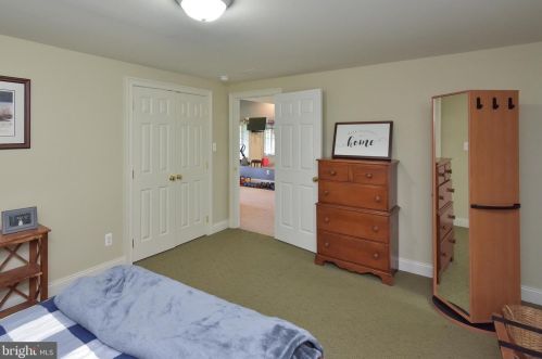 116 Osborne Cir, Kennett Sq PA  19348-1910 exterior