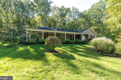 101 Woodland Dr, Upper Black Eddy, PA 18972-9734