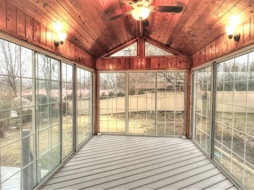 57 Lk Dr, Greenwood Lake NY  10925-2713 exterior