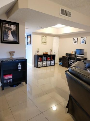 1142 122nd Ter, Hollywood, FL 33026-3821