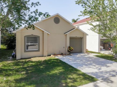 107 Gleason Cv, Sanford, FL 32773-4450