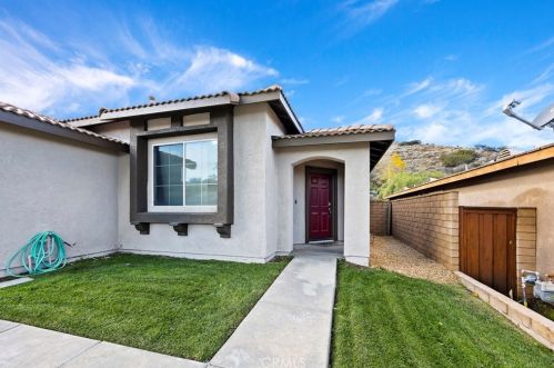 29205 Sunswept Dr, Lake Elsinore CA  92530-7247 exterior