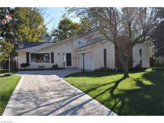 1263 Saxon Ave, Brunswick, OH 44212-2927