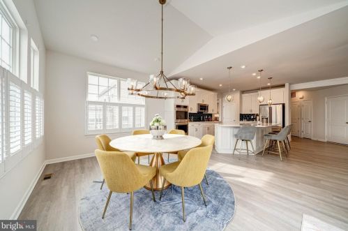 15633 Merrily Way, Woodbridge VA  22193-1097 exterior