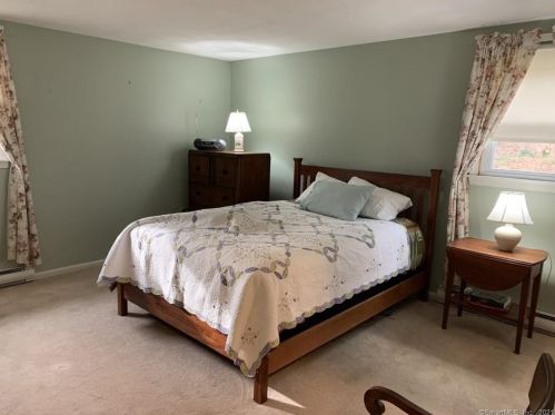 231 George St, Middletown CT 06457-6708 exterior