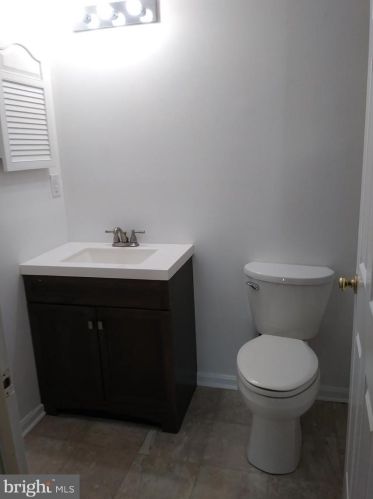 1613 Golf Course Dr, Bowie MD  20721-3159 exterior