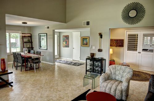 19 Leon Way, Rancho Mirage CA  92270-4736 exterior