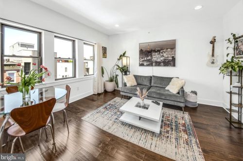 929 2nd St, Philadelphia, PA