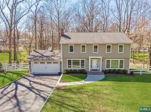 116 Millbrook Cir, Norwood, NJ 07648-2420