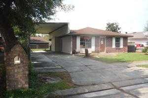 2412 Taffy Dr, Marrero, LA 70072-5742