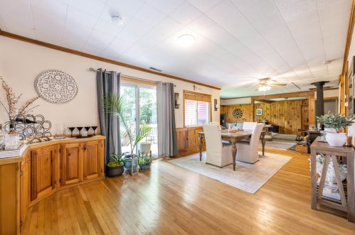 22 10th St, Kingston NH  03848-3717 exterior