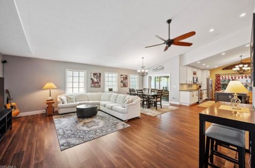 1231 Silverstrand Dr, Naples, FL 34110-4115