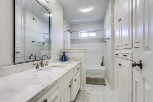 331 Oakcrest Dr, Richardson TX 75080-2520 exterior