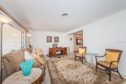 781 58th Ave, Saint Petersburg FL  33703-1601 exterior