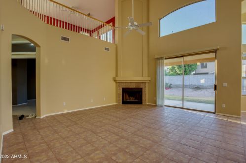516 Anderson Ave, Phoenix AZ  85022-2370 exterior