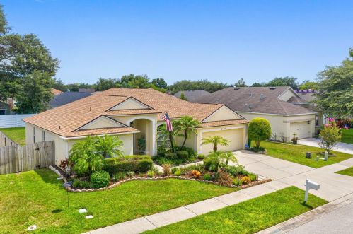 24404 Rolling View Ct, Lutz FL  33559-8643 exterior