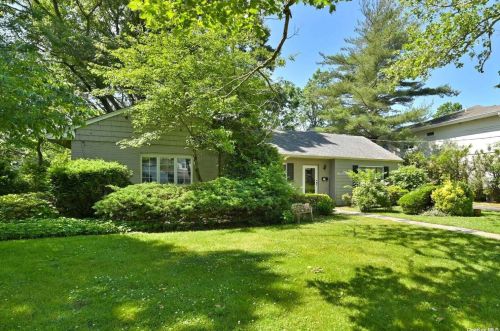 521 Woodmere Blvd, Woodsburgh, NY 11598-1920