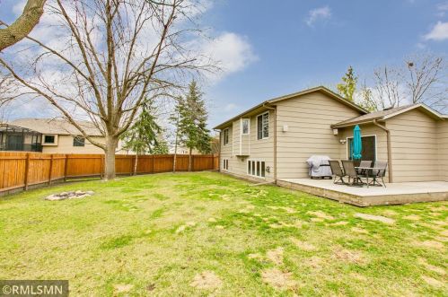 7167 Peterson Trl, Lino Lakes MN  55038-8719 exterior