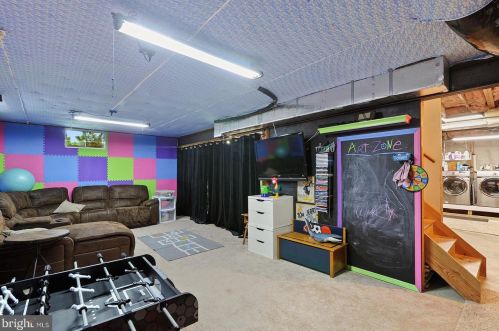 195 Apple Blossom Dr, Camden-Wy DE  19934-1970 exterior