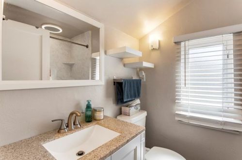 883 Stevendale Dr, Pittsburgh PA  15221-3926 exterior