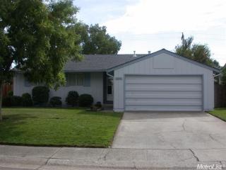 2420 40th Ave, Sacramento, CA 95822-3602
