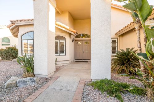 531 Stonebridge Dr, Gilbert, AZ 85234-6434