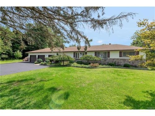 97 St Andrews Rd, Walden, NY 12586-2614