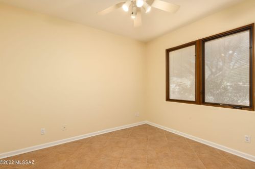 300 Hidden Quail Dr, Tucson AZ  85704-6940 exterior