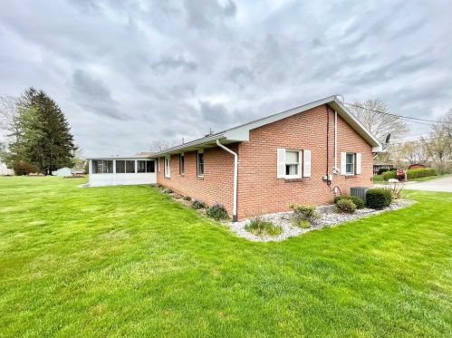 197 Kingston St, Latrobe, PA 15650-3801