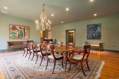 18 Patterson Brook Rd, Tuxedo Park NY  10987-4121 exterior