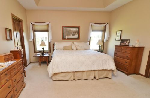 1411 Karnis Dr, Alex MN  56308-5178 exterior