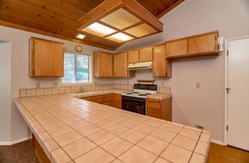 15274 Pammy Way, Grass Valley CA  95949-6522 exterior